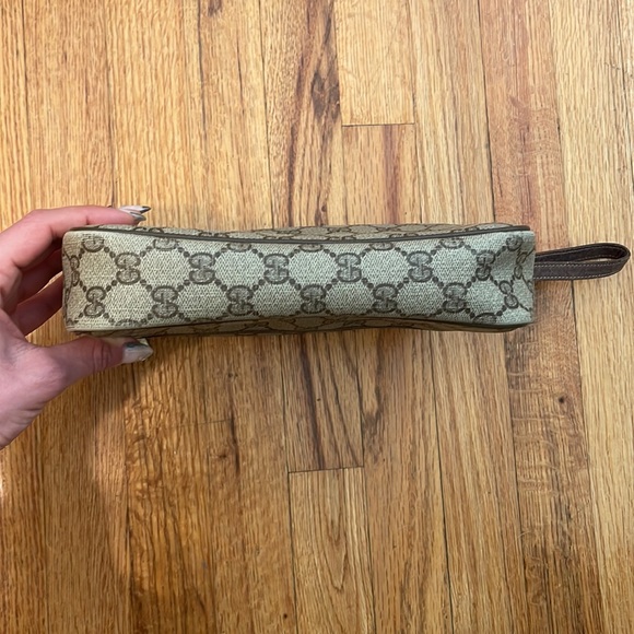 Vintage Gucci GG Brown Canvas Zip Logo Clutch - Picture 11 of 14